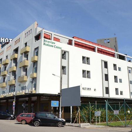 Riverview Hotel Bahau Экстерьер фото