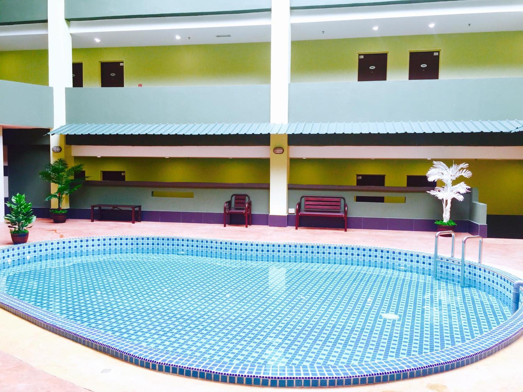 Riverview Hotel Bahau Экстерьер фото