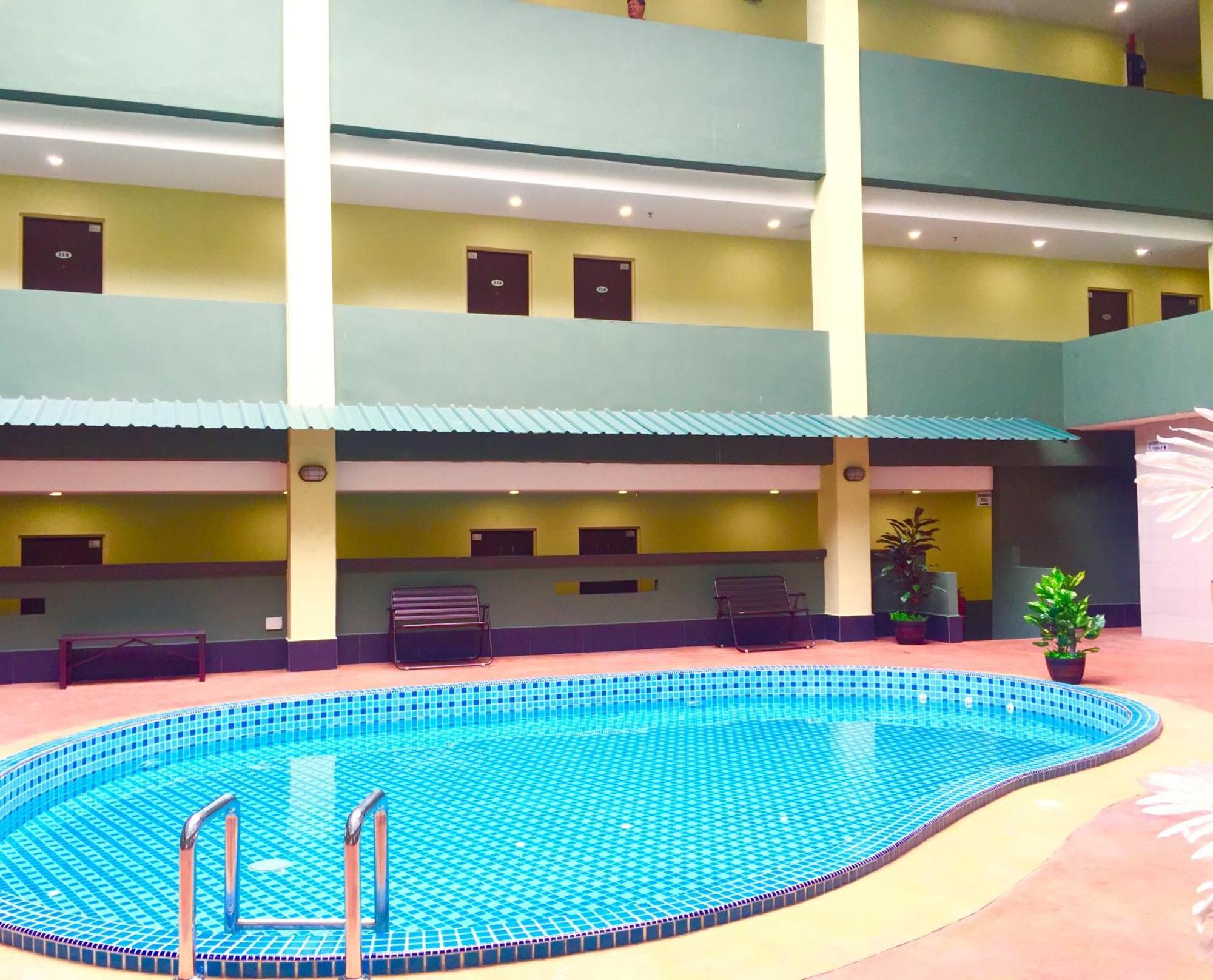 Riverview Hotel Bahau Экстерьер фото